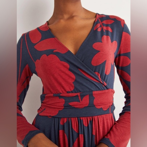 Boden Layla Floral Jersey Faux Wrap Fit&Flare Dress Winterberry Flora Boom Sz 8P - Picture 3 of 13